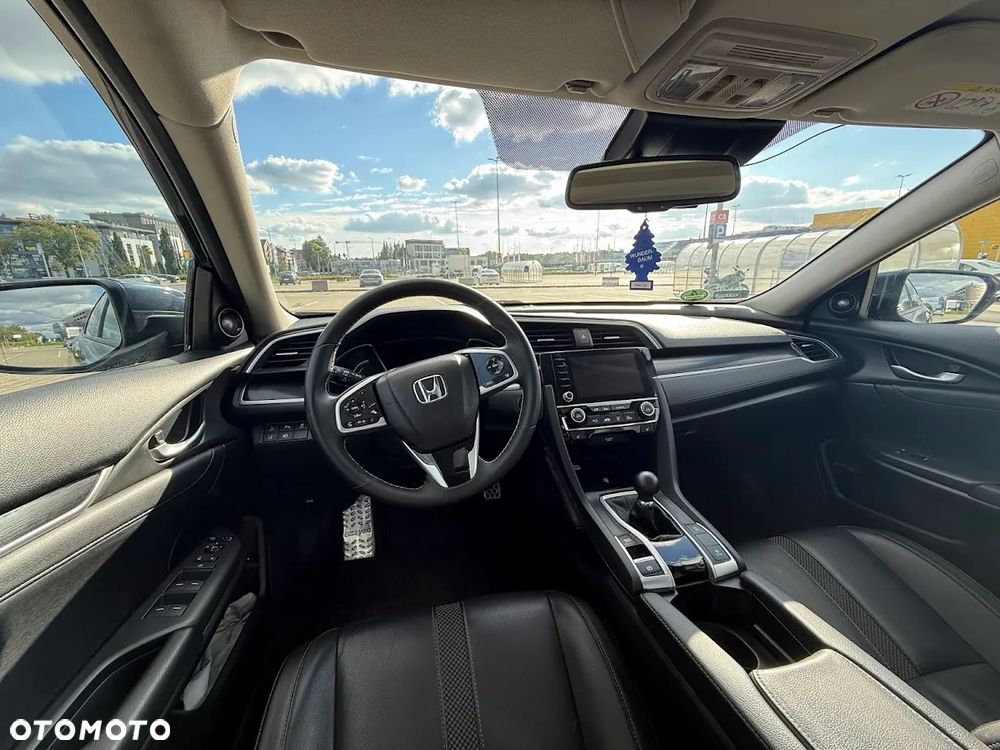 Honda Civic 1.5 T Executive - 17