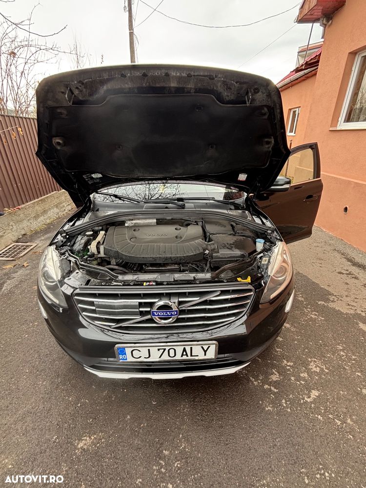 Volvo XC 60 D5 AWD Geartronic Ocean Race - 25