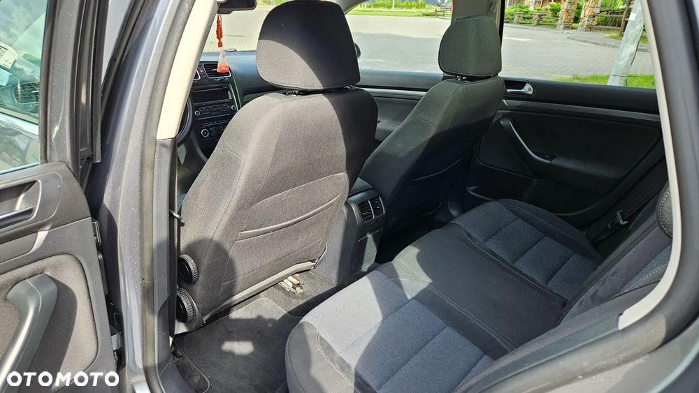 Volkswagen Golf 1.6 TDI DPF DSG Style - 19