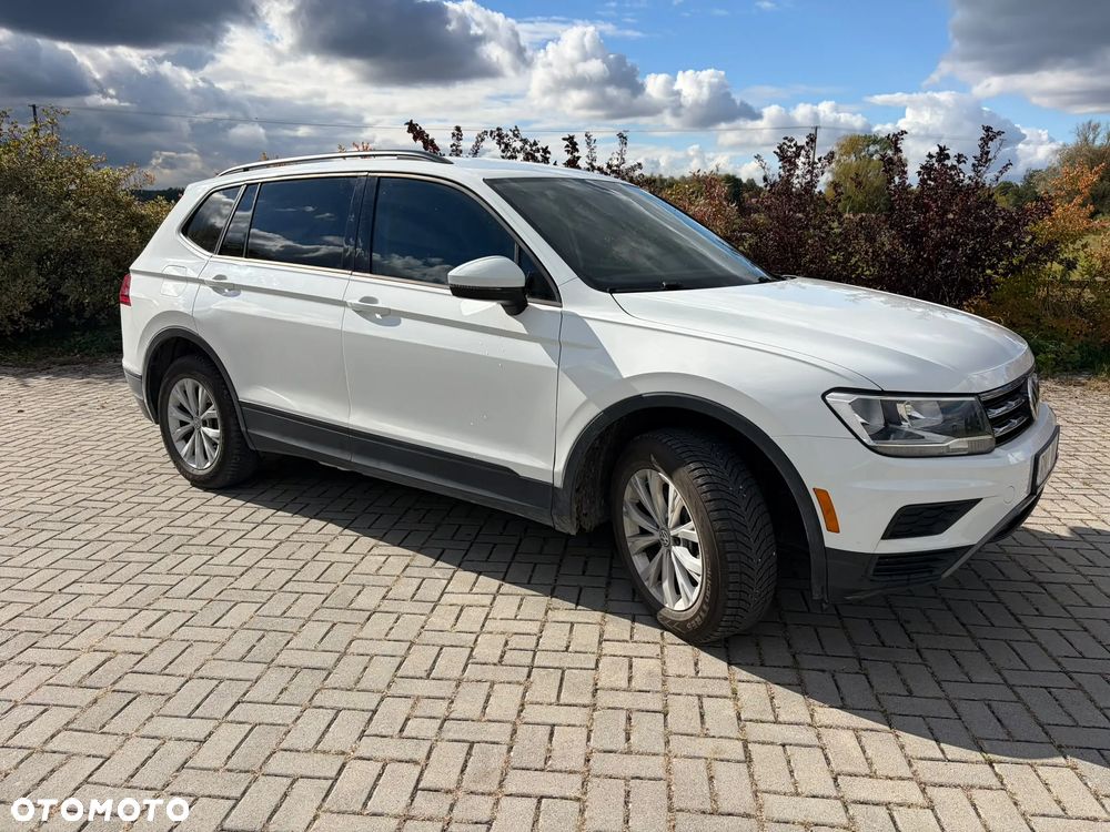 Volkswagen Tiguan - 22