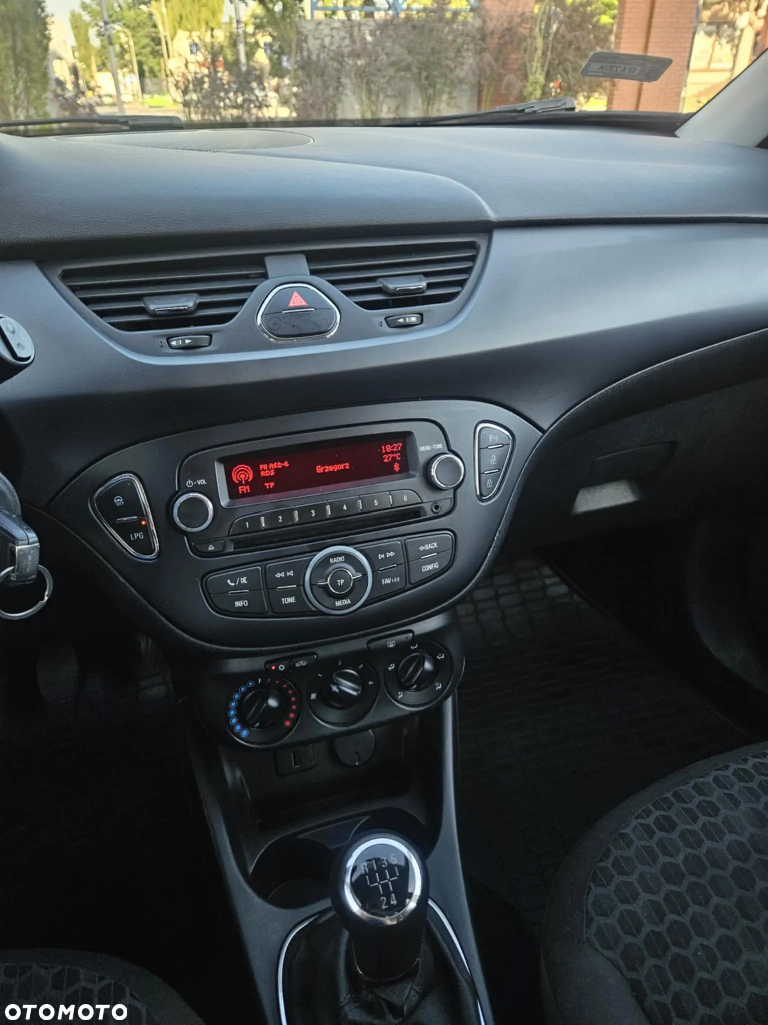 Opel Corsa 1.4 Enjoy - 11