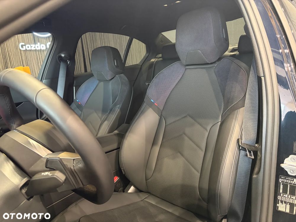 BMW Seria 5 520d xDrive mHEV - 17