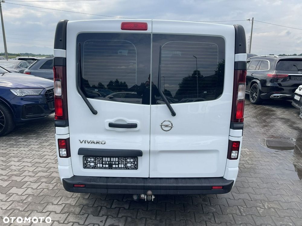 Opel Vivaro - 8
