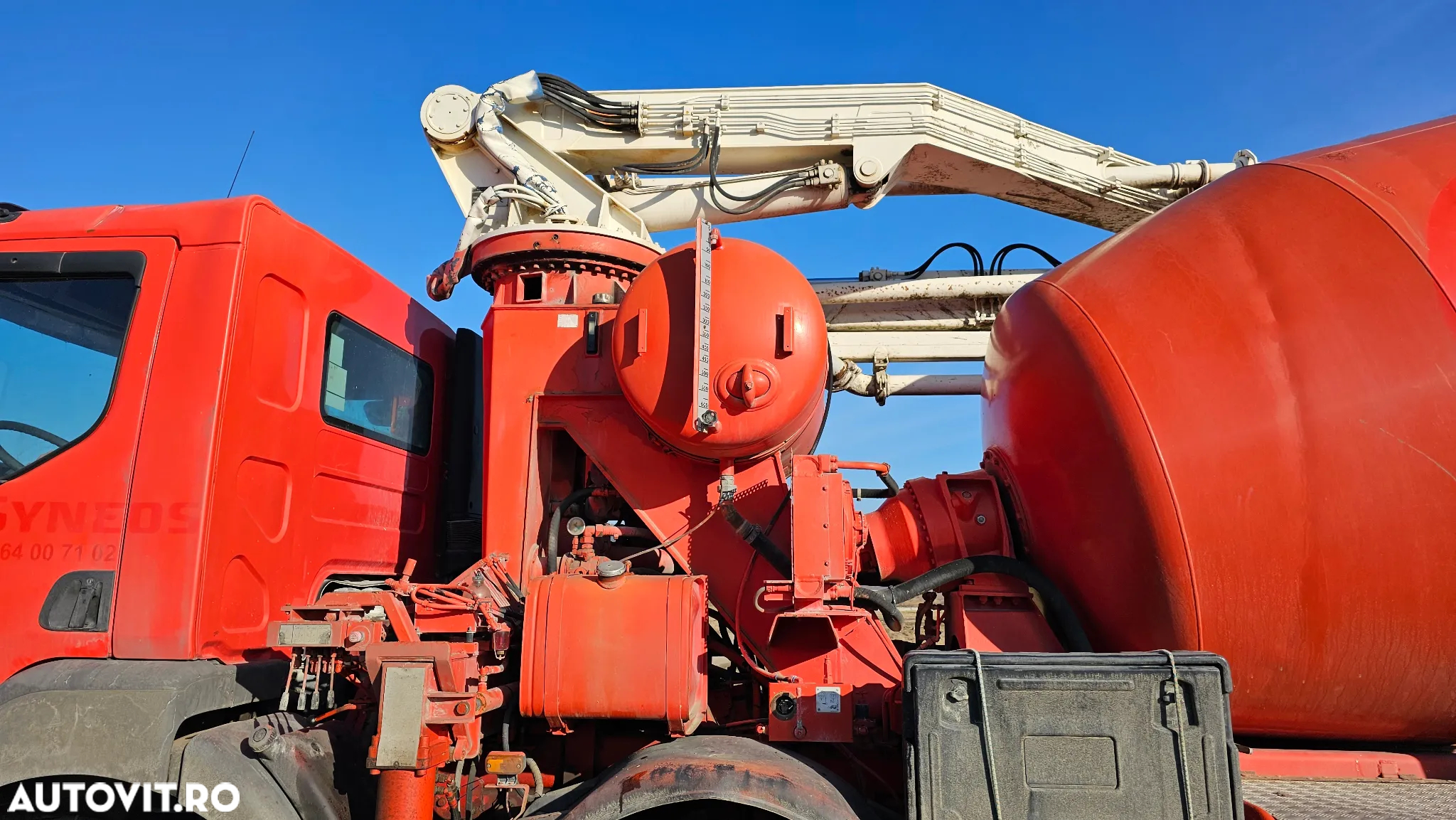 Renault Kerax  430, 8x4 Autobetonieră cu pompă de beton - 7