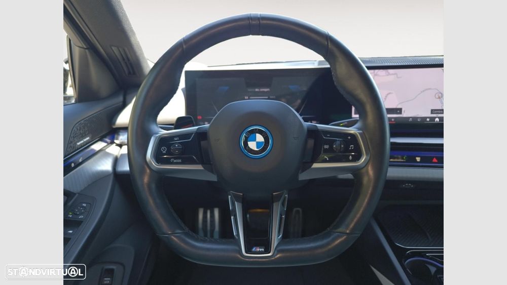 BMW i5 eDrive40 Pack Desportivo M - 12