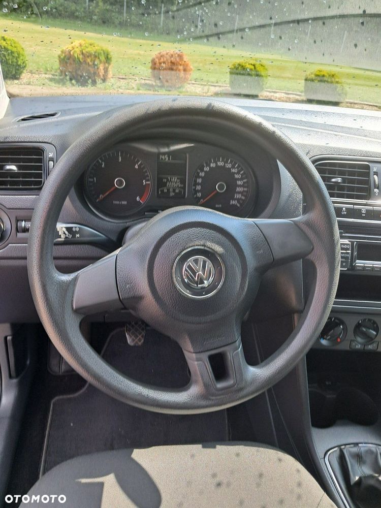 Volkswagen Polo - 11