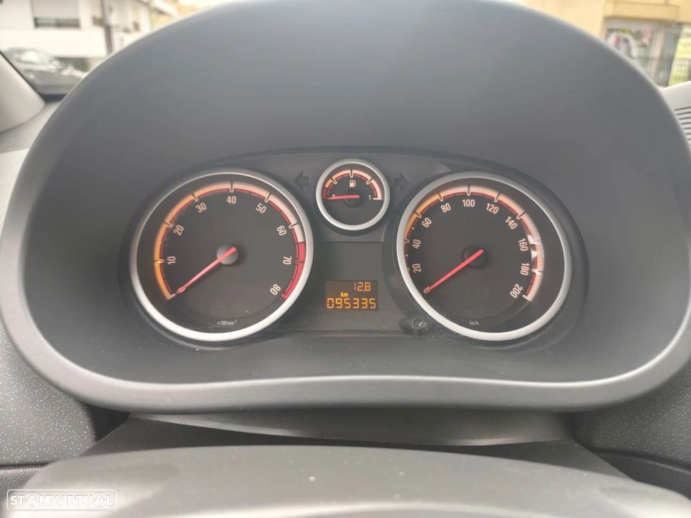 Opel Corsa 1.2 Cosmo - 16