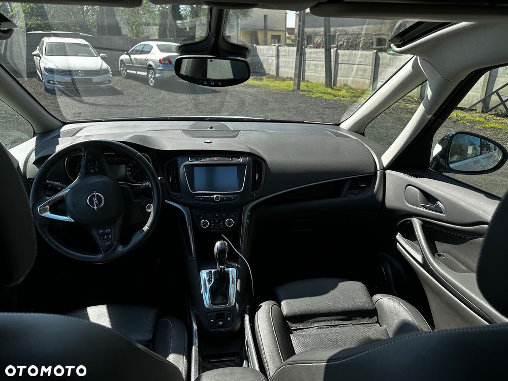 Opel Zafira - 16