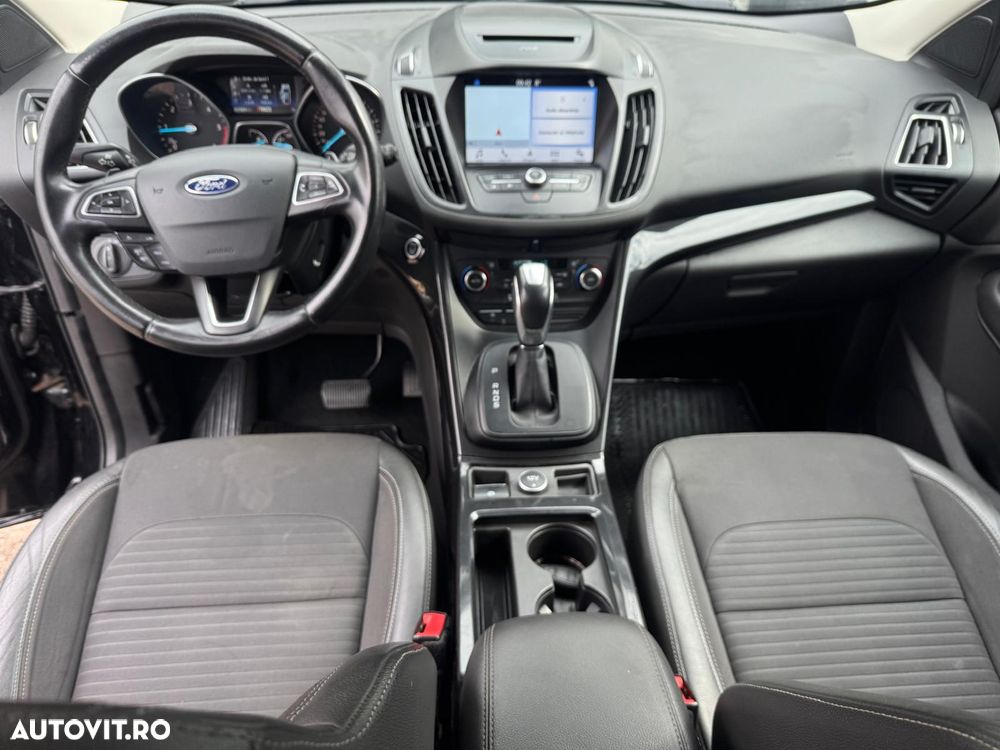 Ford Kuga 1.5 TDCi 2x4 Aut. Trend - 14