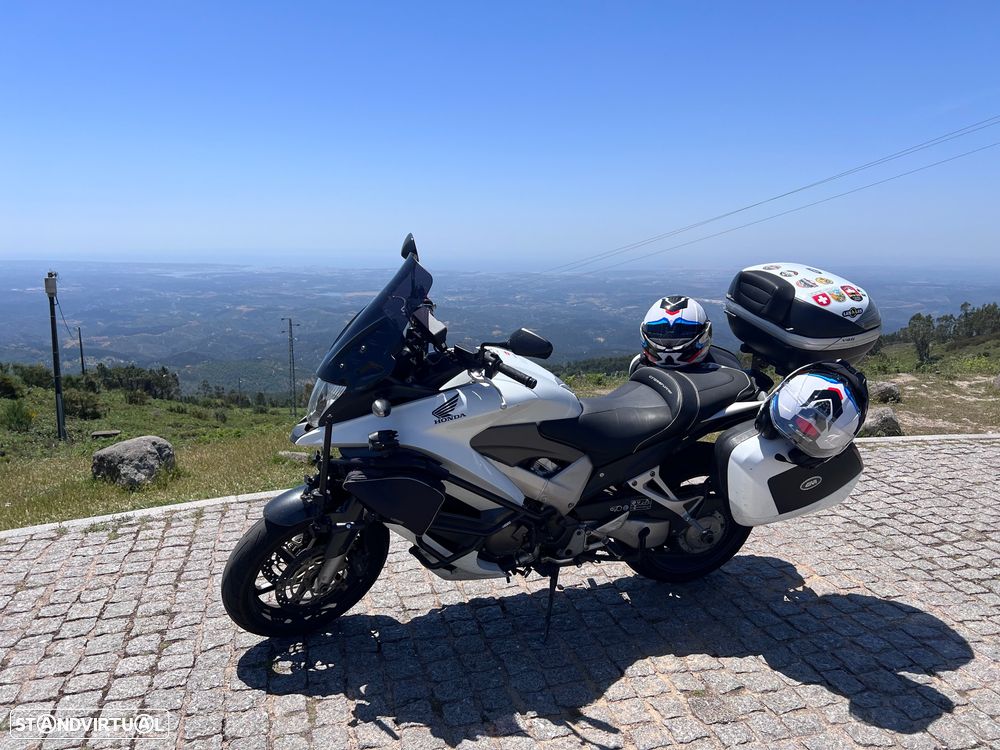 Honda VFR Crossrunner - 2