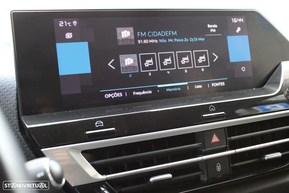 Citroën C4 PureTech 130 Stop&Start EAT8 SHINE - 20