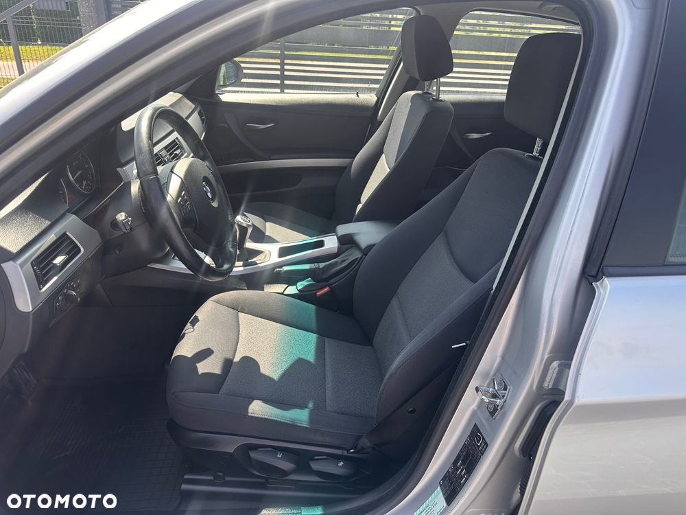 BMW Seria 3 - 19