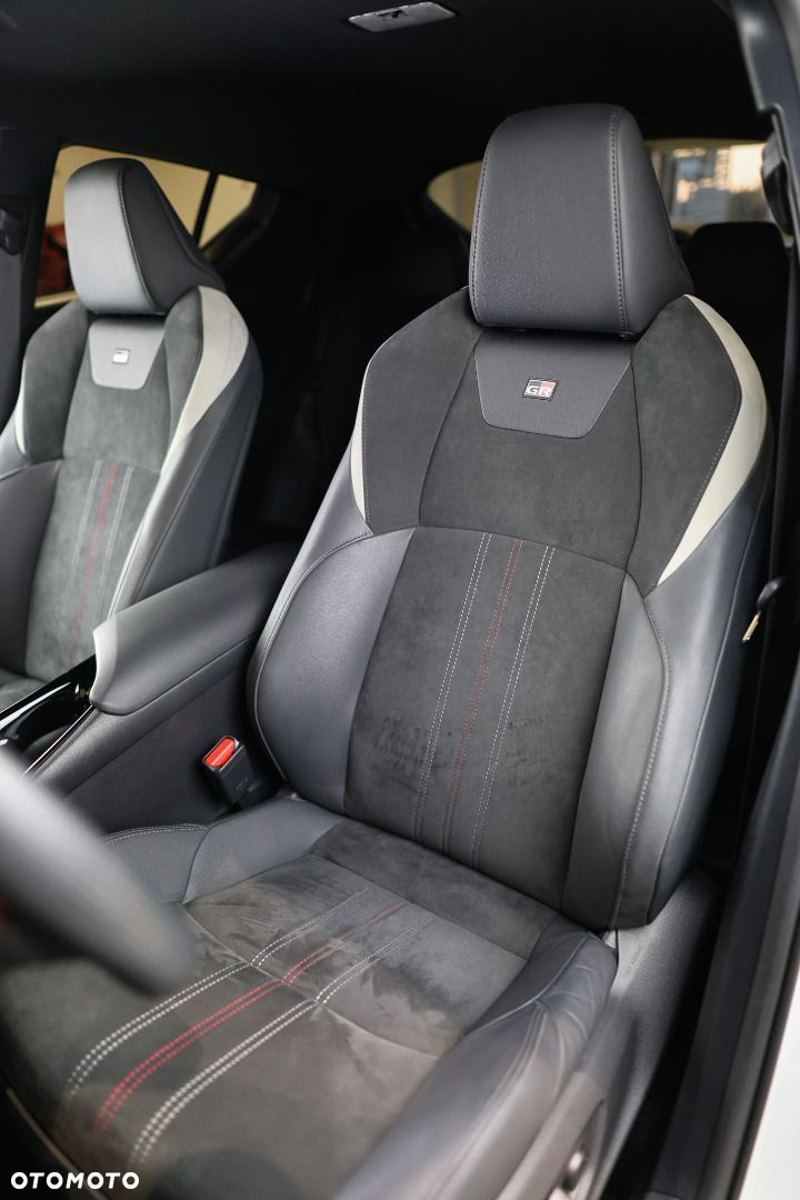 Toyota C-HR - 9