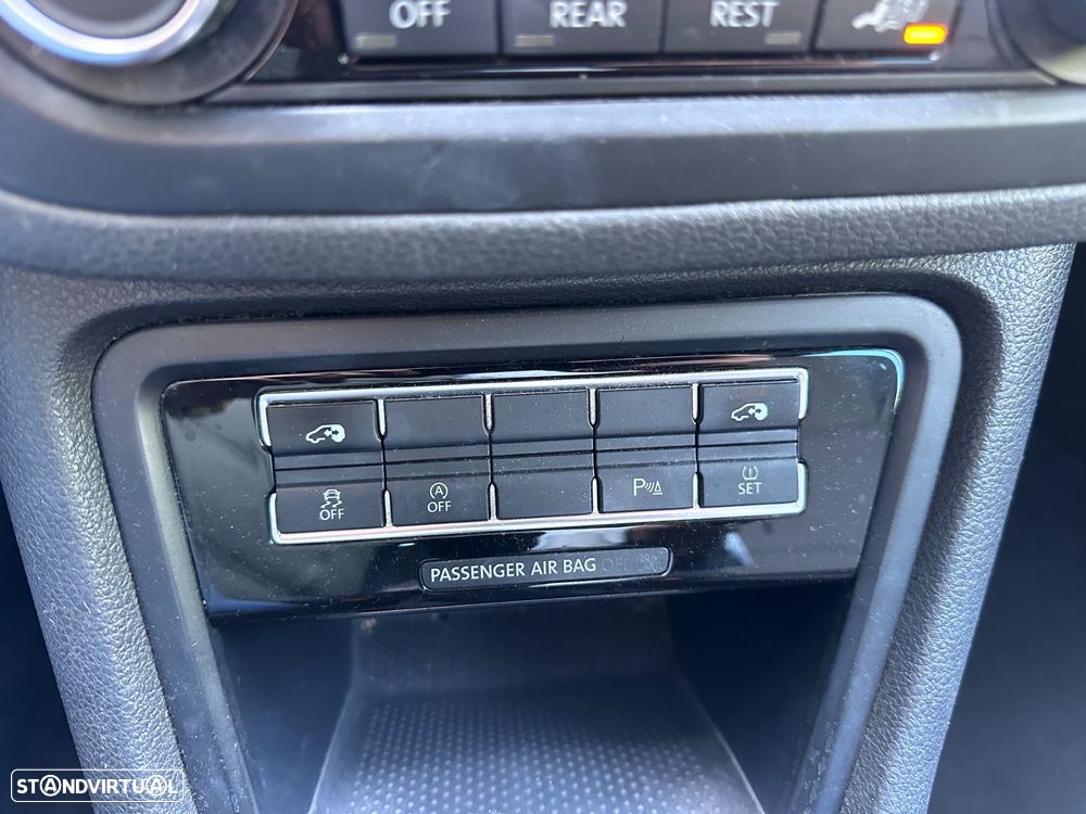 VW Sharan 2.0 TDI Confortline - 16