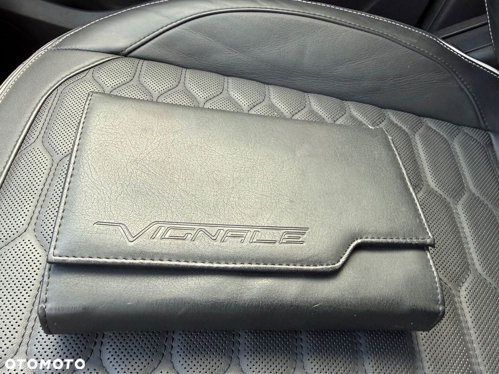 Ford Kuga 1.5 EcoBoost 2x4 Vignale - 34