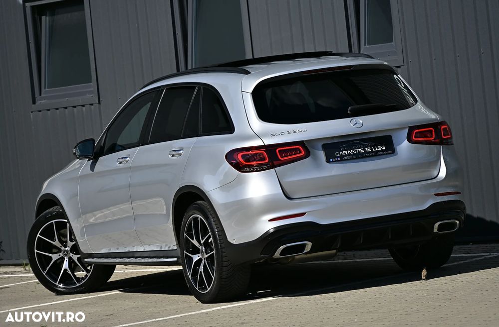 Mercedes-Benz GLC 220 d 4MATIC 9G-TRONIC AMG Line Plus - 26