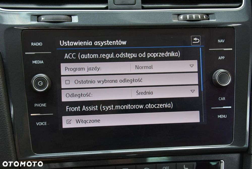 Volkswagen Golf Variant 2.0 TDI SCR 4Motion DSG Comfortline - 25