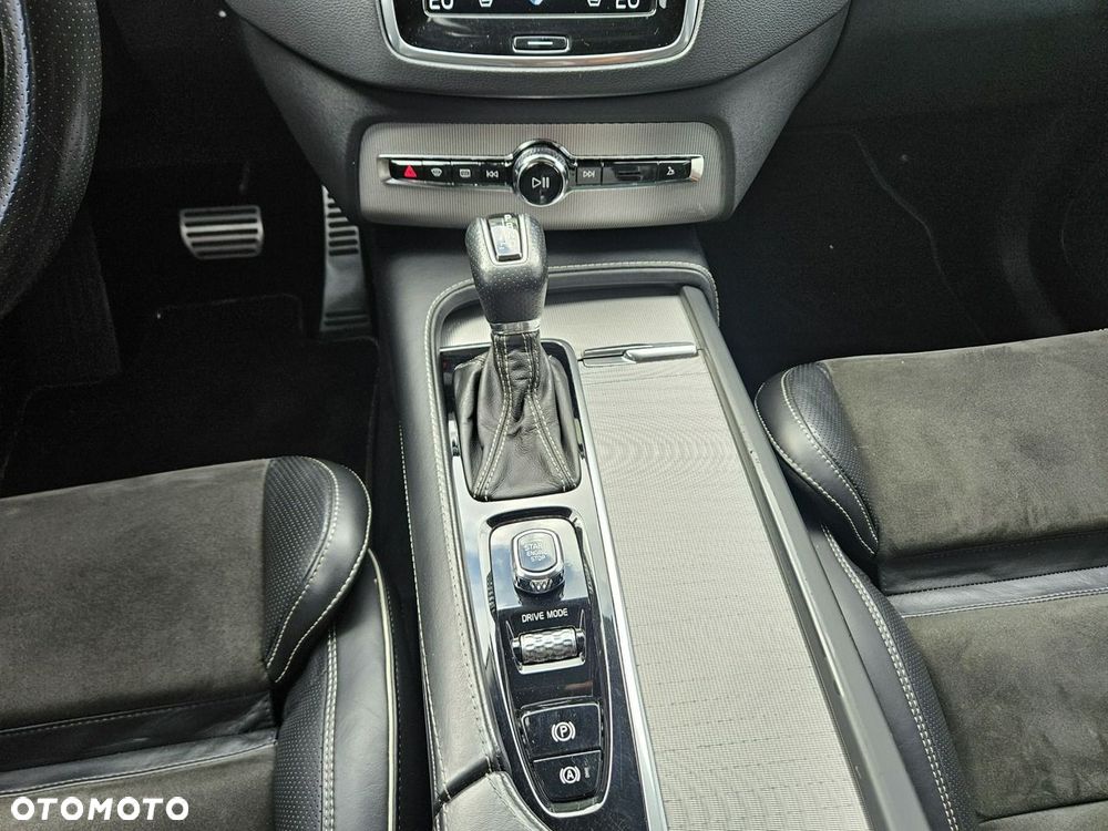 Volvo XC 90 T6 AWD R-Design 7os - 37