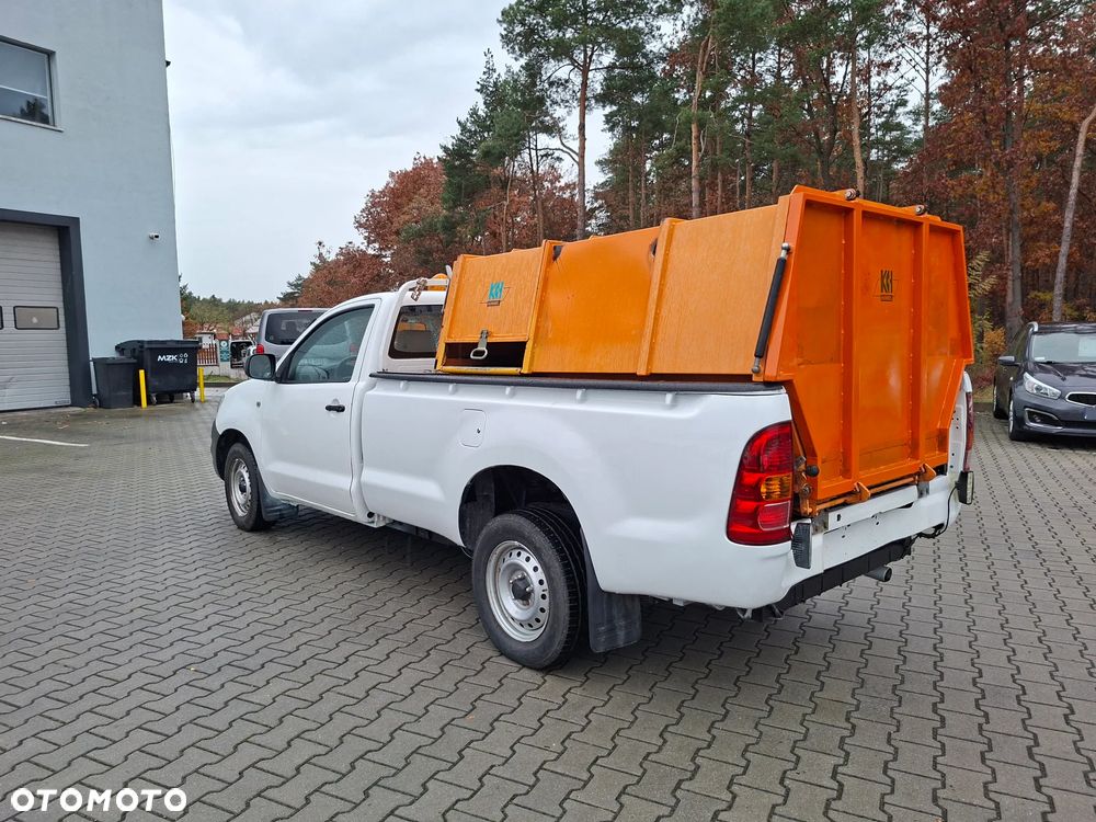 Toyota Hilux 2.5 D-4D DLX - 3