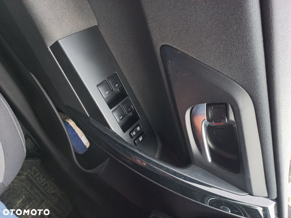 Toyota Auris - 19