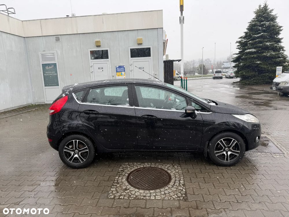 Ford Fiesta 1.25 Ambiente EU5 - 5