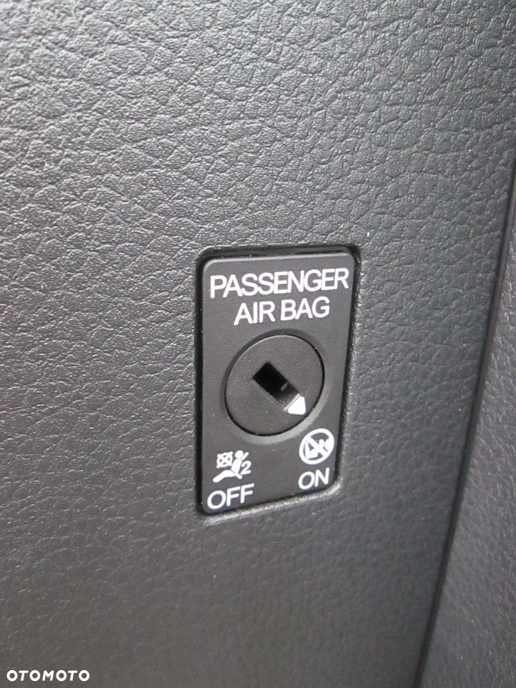 Volkswagen Transporter Brygadówka 6 osobowy - 14