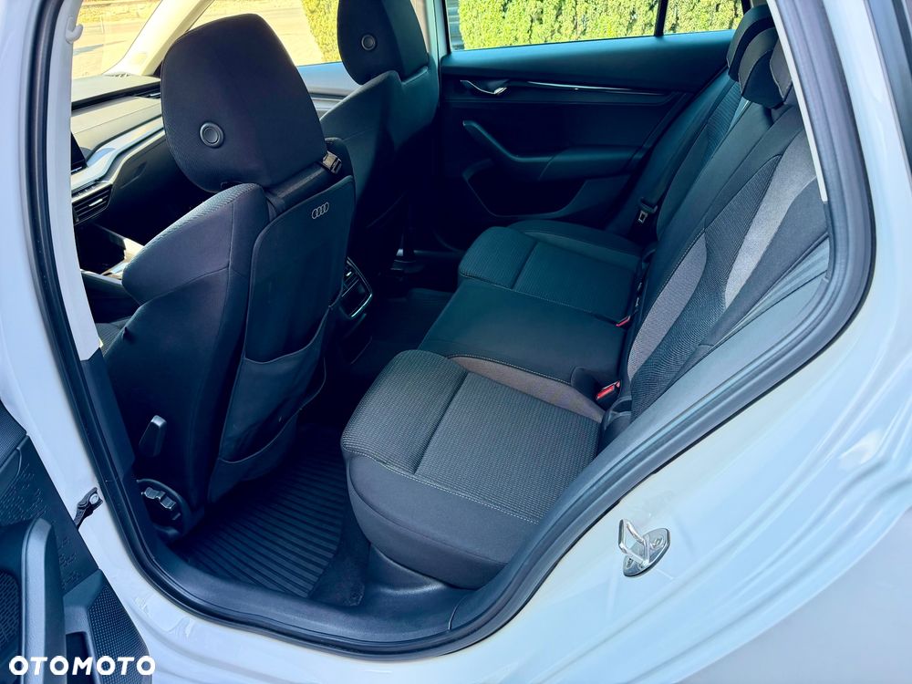 Skoda Octavia 1.5 TSI e-Tec Ambition DSG - 9