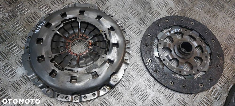 KOŁO DWUMASOWE + TARCZA + DOCISK + ŁOŻYSKO OPOROWE BMW E46 318i BMW N46 - 7