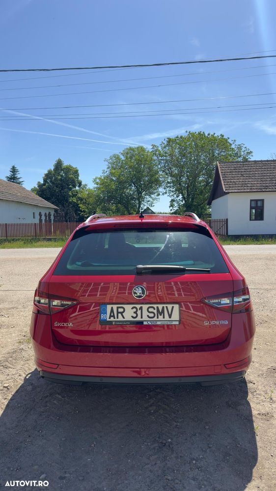 Skoda Superb 2.0 TDI DSG Laurin & Klement - 9