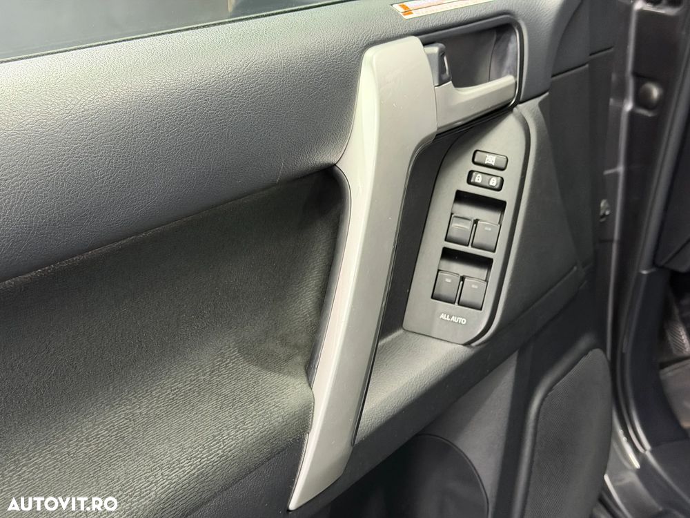 Toyota Land Cruiser 2.8l D-4D 204 CP A/T 7 locuri Executive - 18