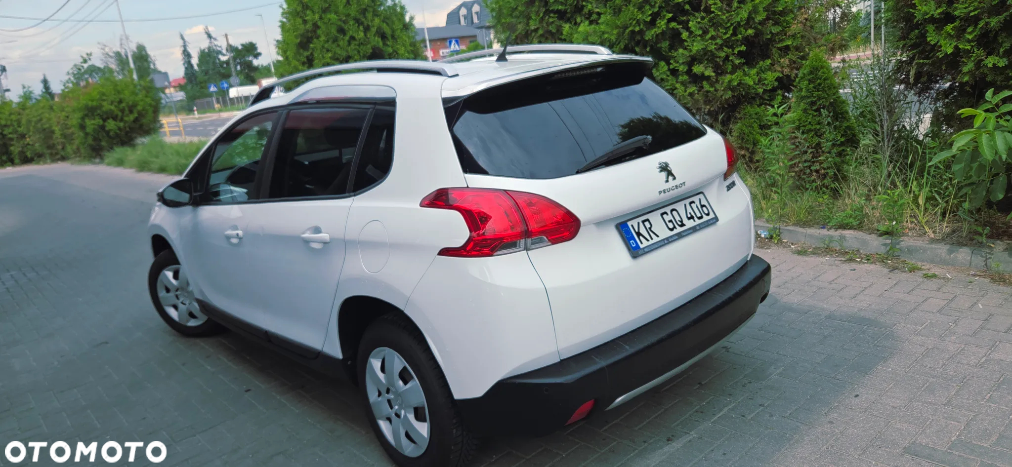 Peugeot 2008 PureTech 82 Allure - 9