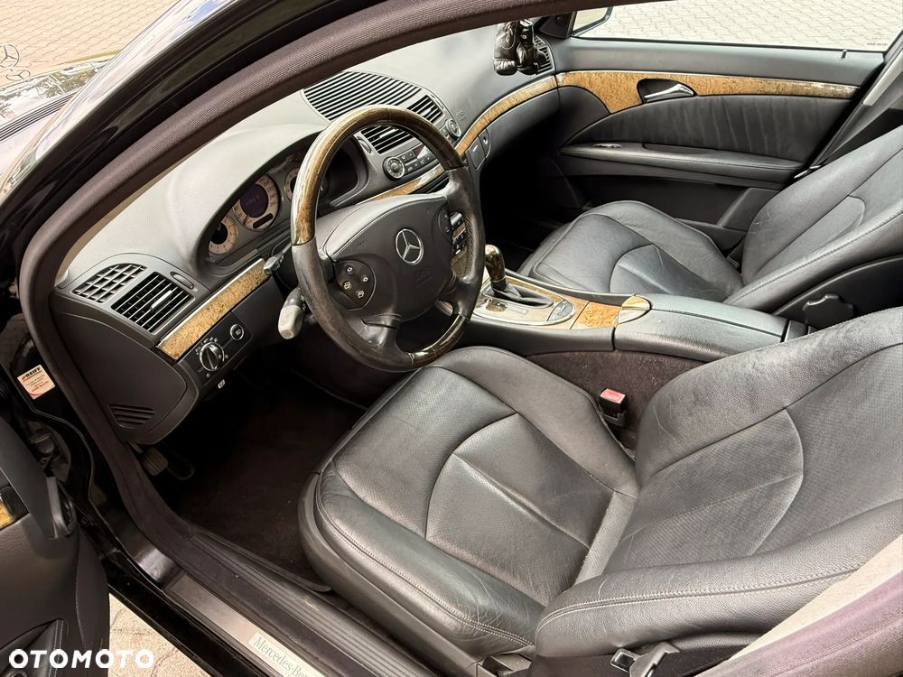 Mercedes-Benz Klasa E 500 Avantgarde - 16