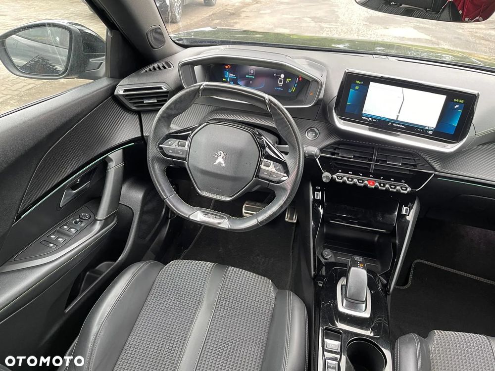 Peugeot 2008 GT - 9