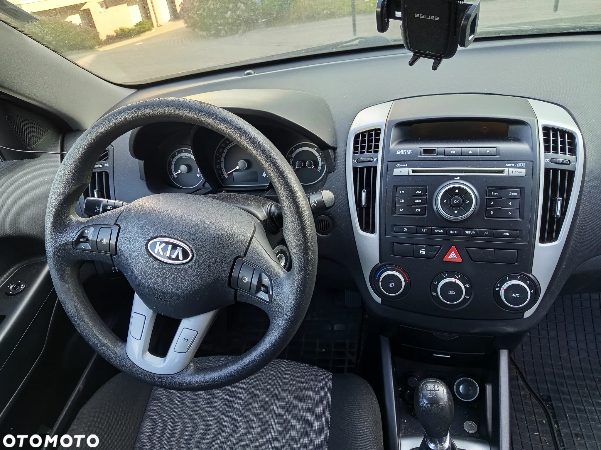 Kia Ceed Cee'd 1.6 Comfort - 11