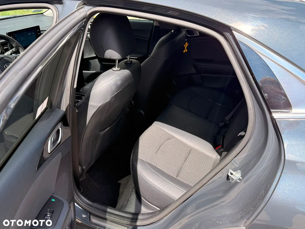 Kia XCeed 1.4 T-GDI M DCT - 11
