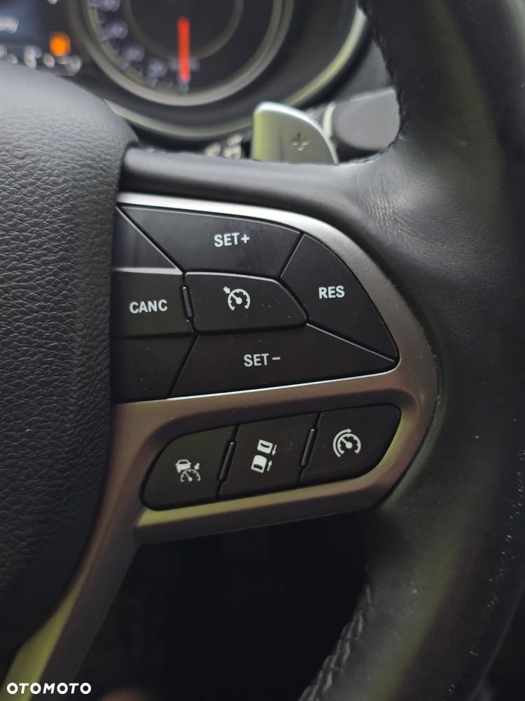 Jeep Cherokee 2.2 MJD Active Drive II Limited - 32