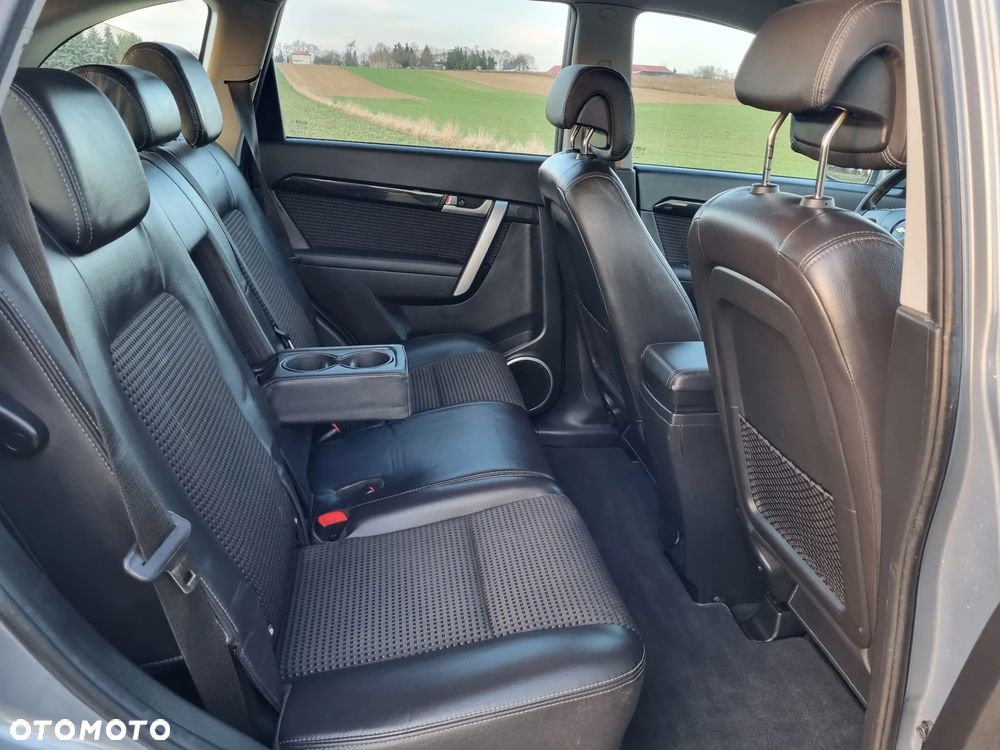 Chevrolet Captiva 2.4 2WD LT - 9