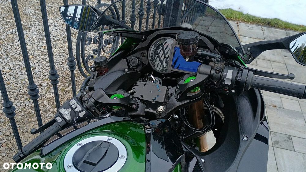 Kawasaki Ninja H2 SX - 9