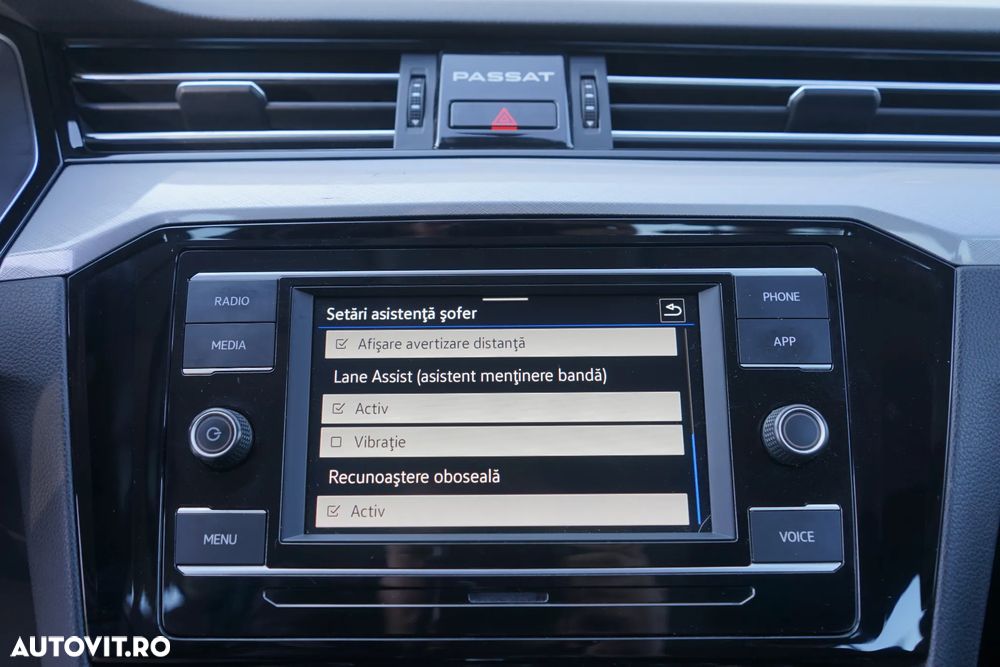 Volkswagen Passat - 17