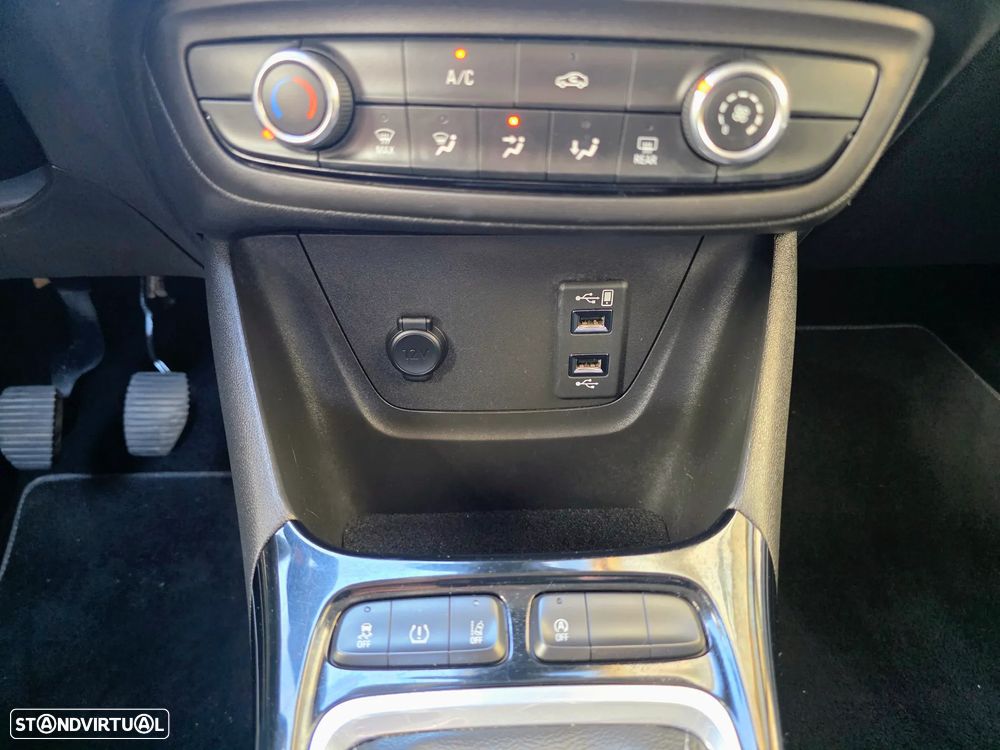 Opel Crossland X 1.2 T 120 Anos - 37