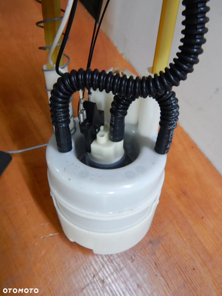 Pompa paliwa 2.0 16v benz Nissan QASHQAI J10 06-13 LIFT  Łuków części - 3