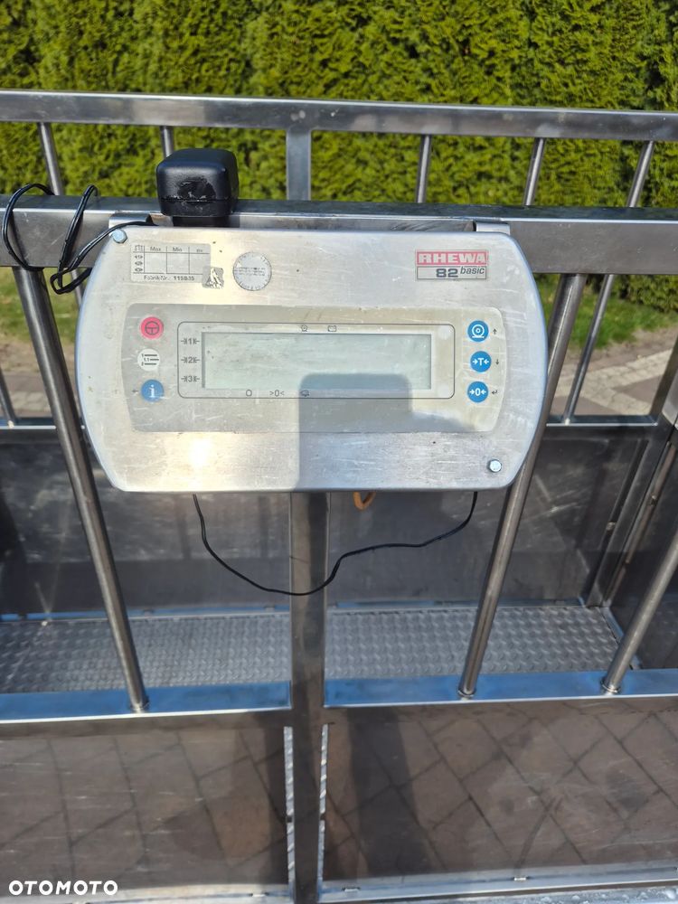 Mercedes-Benz Sprinter - 24