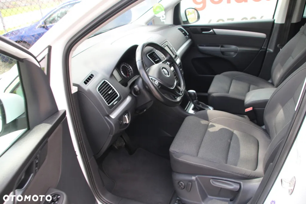 Volkswagen Sharan 2.0 TDI BMT Trendline DSG - 19