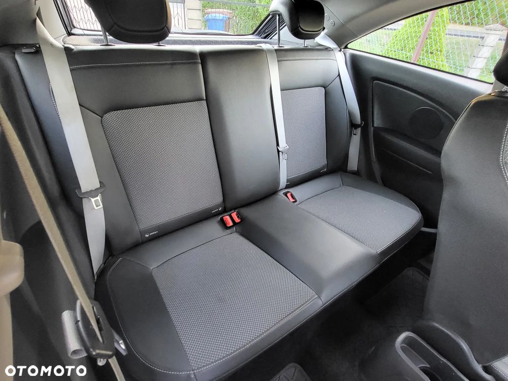 Opel Corsa - 11