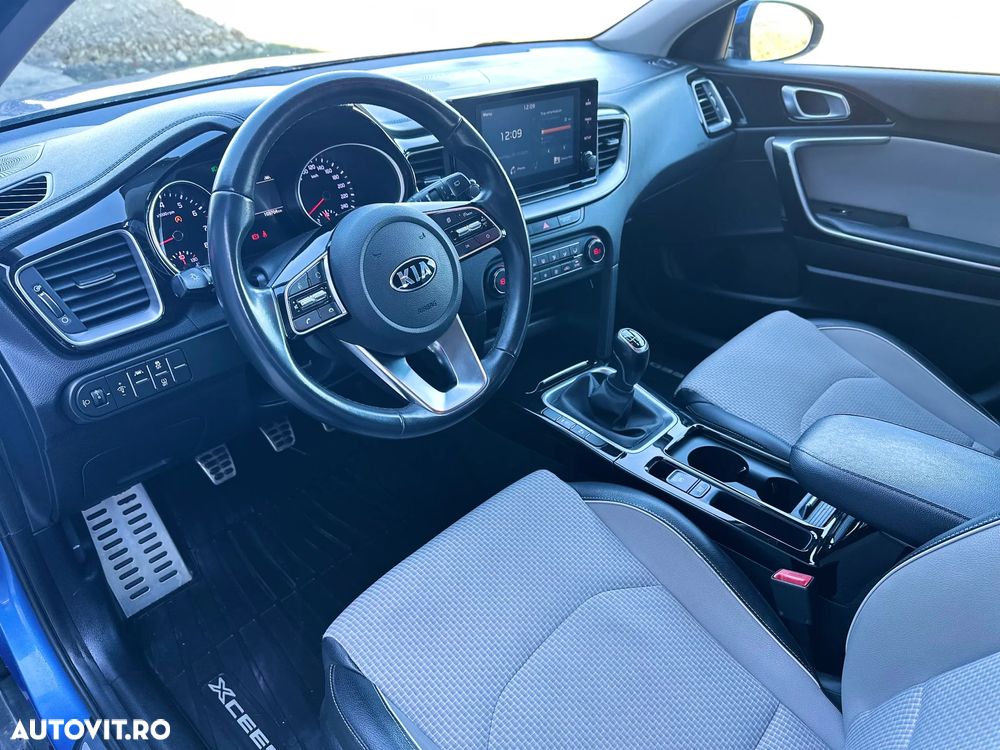 Kia XCeed 1.4 T-GDI 6MT Style - 11