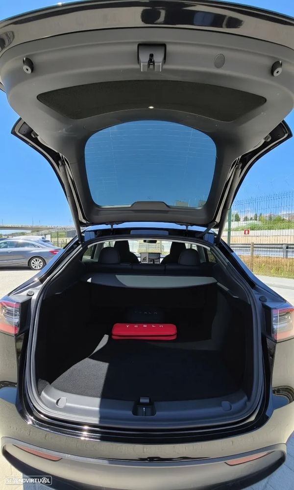 Tesla Model Y Long Range Dual Motor AWD - 7