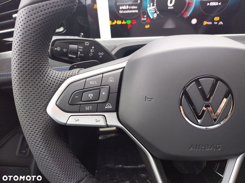 Volkswagen Passat Variant 2.0 TSI 4Mot R-Line Plus DSG - 17