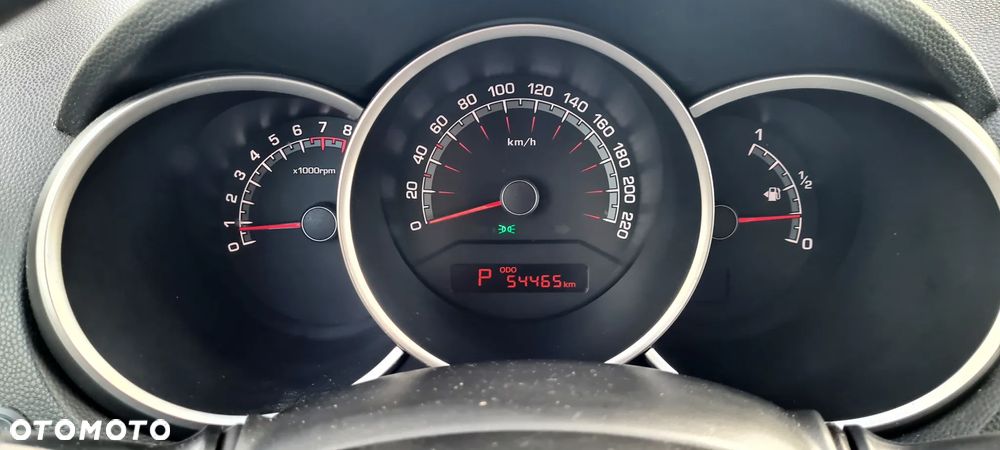 Kia Venga 1.6 CVVT Automatik Titanium Collection - 9