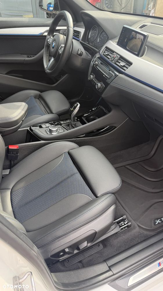 BMW X1 xDrive20i M Sport - 10