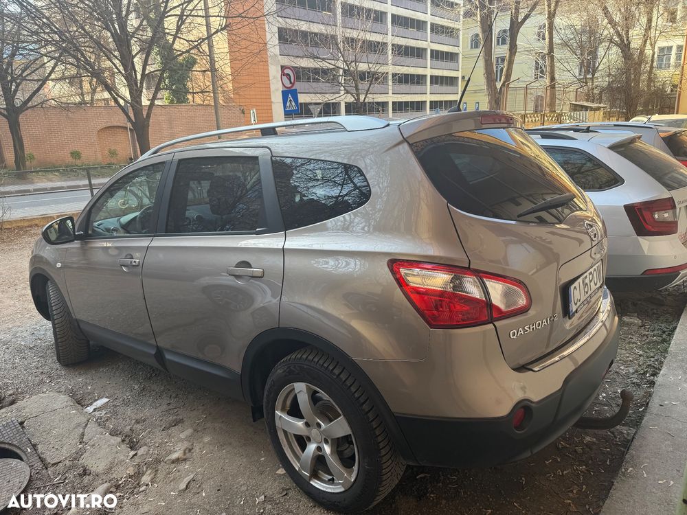 Nissan Qashqai+2 2.0 dCi DPF 4x4 tekna - 11